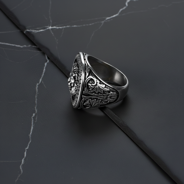 The Valor Ring – Lion Edition (Silver)