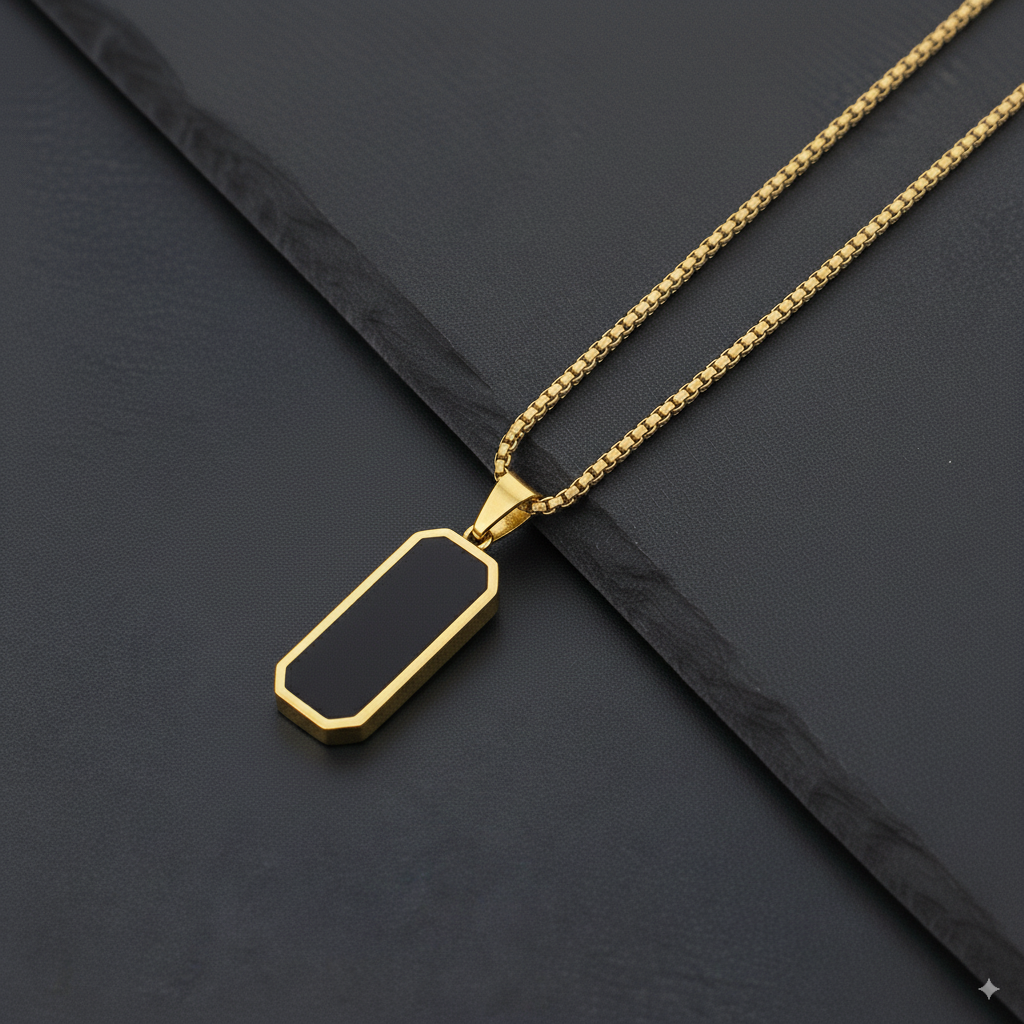 The Sentinel Pendant Necklace (Gold)
