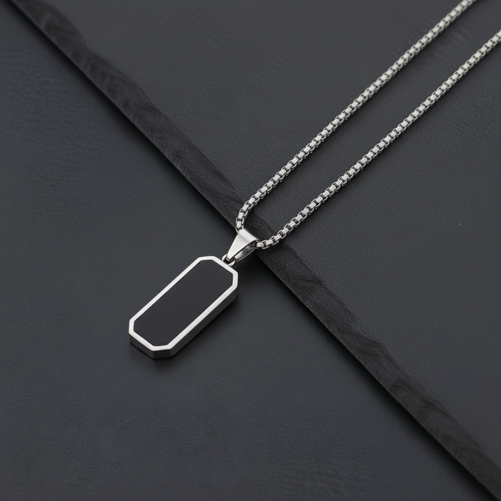 The Sentinel Pendant Necklace (Silver)